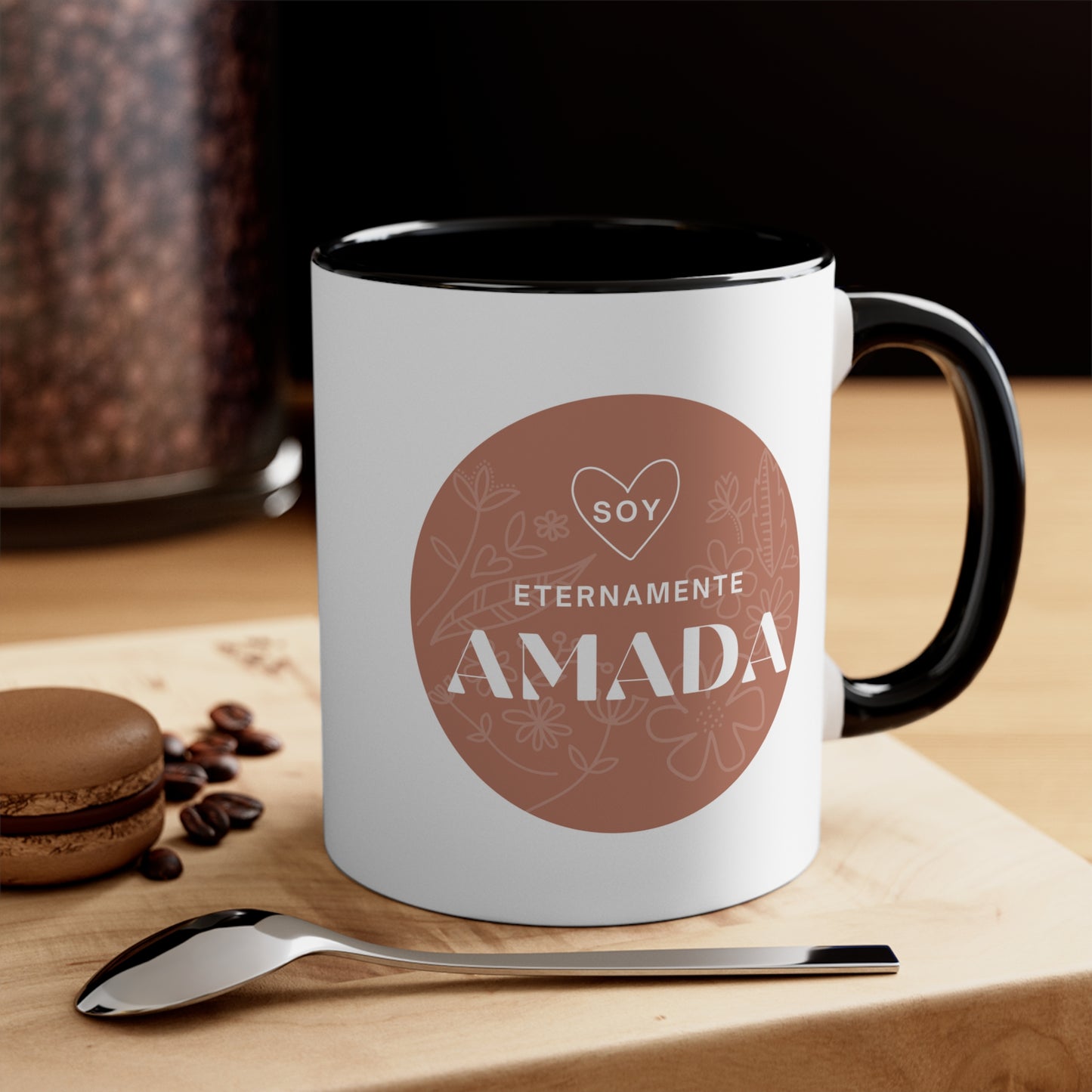 Soy eternamente amada Accent Coffee Mug, 11oz